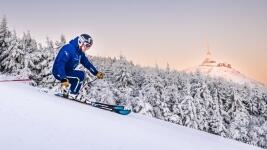 lyže ještěd 321359082 682561413407134 2307573719186380870 n